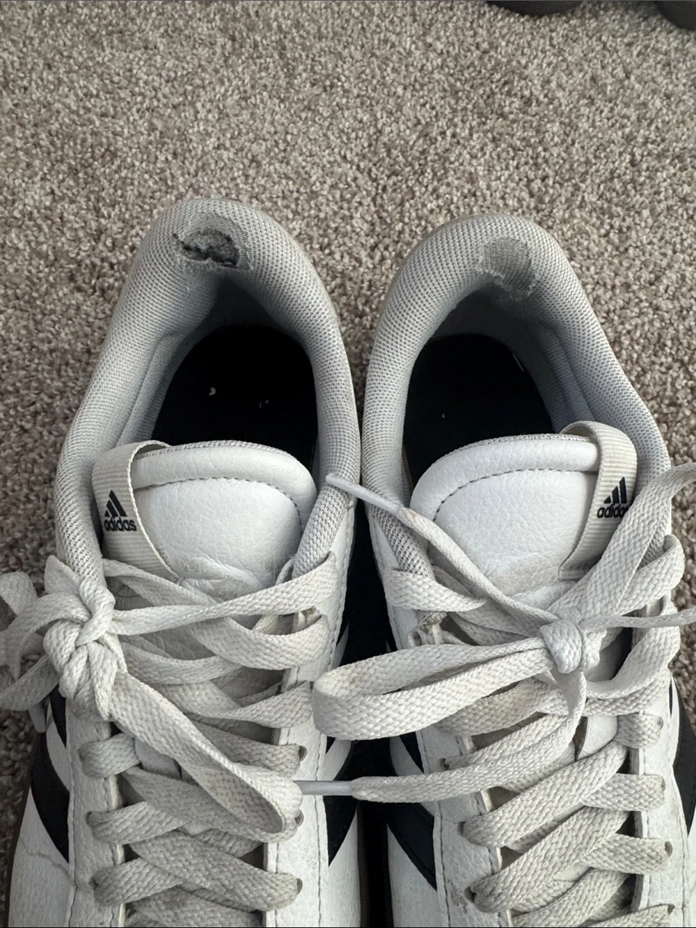 Adidas - Picture 4 of 5